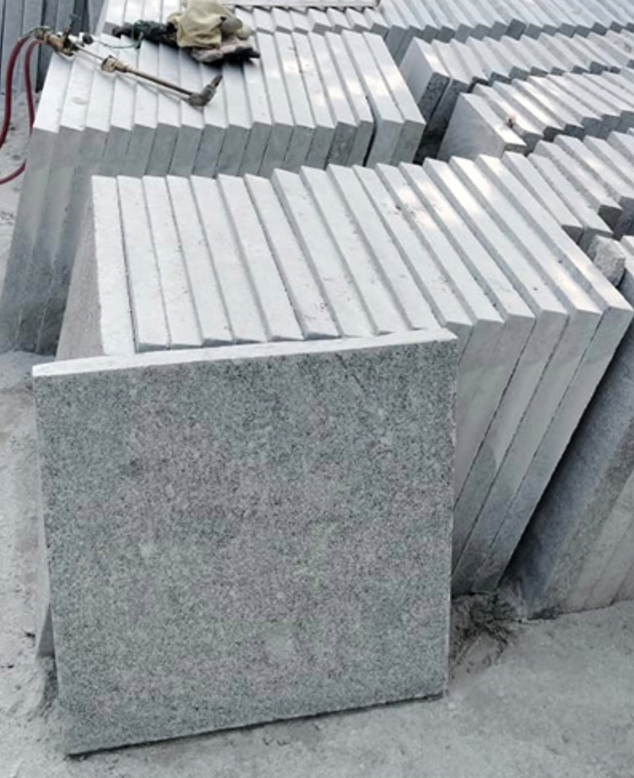 Dressed granite slabs