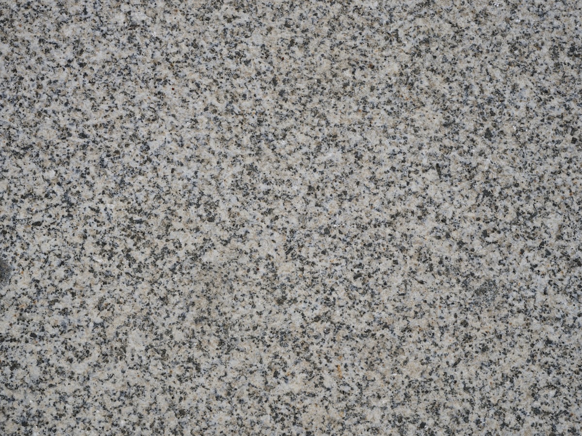 Finishing dressed stone surfaces